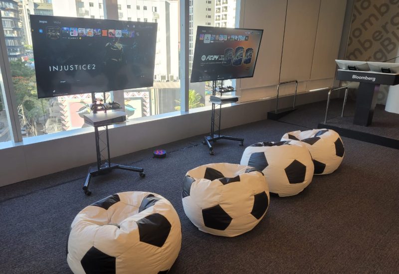 PlayStation com Pufes Bola - Bloom