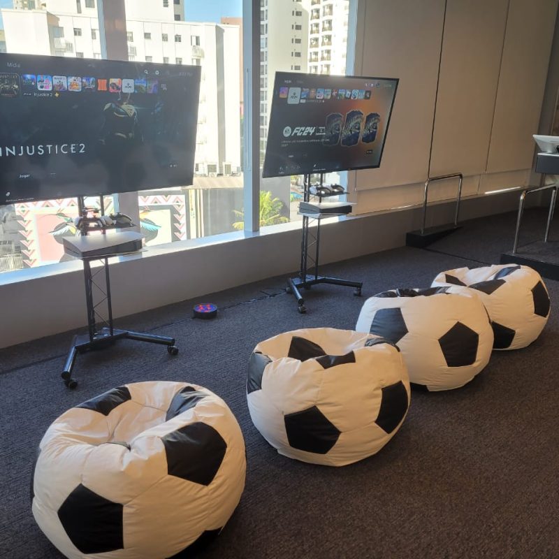 PlayStation com Pufes Bola - Bloom